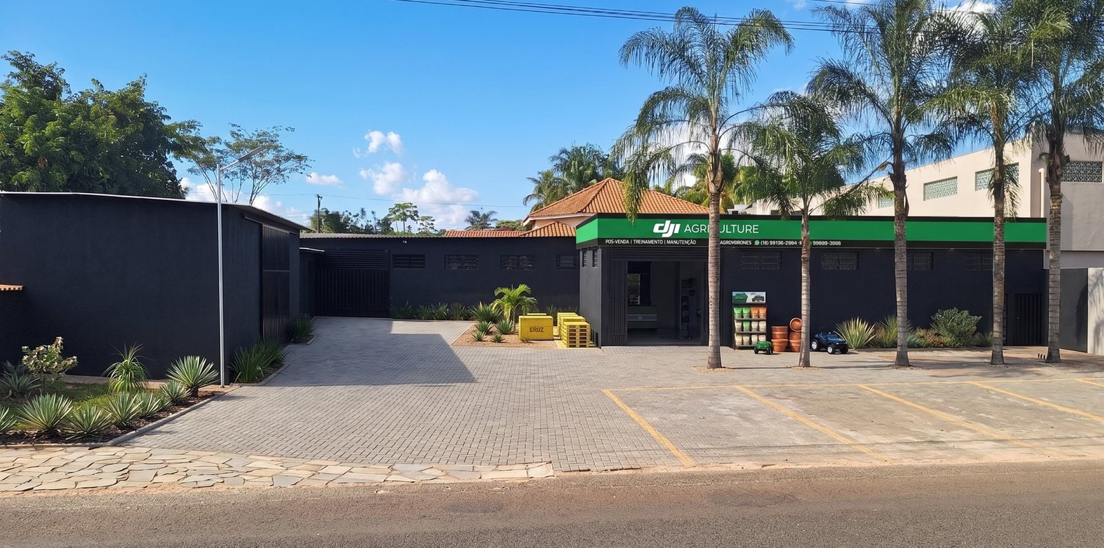 Loja DR Vulcan em Guaraci/SP, fachada DJI Agriculture